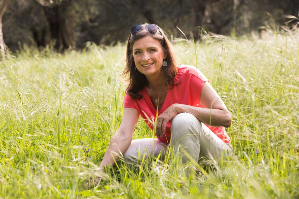 Hermine Thrä in der Blumenwiese – Erdung und Spiritualität